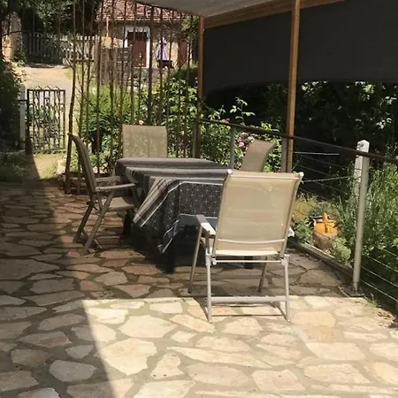 Maison De Charme Avec Jardin Clos Et Wifi Au Coeur Du Perigord Noir - Fr-1-616-401 * Saint-Pompont