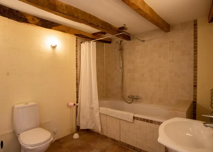 Maison De Charme Avec Jardin Clos Et Wifi Au Coeur Du Perigord Noir - Fr-1-616-401 Saint-Pompont